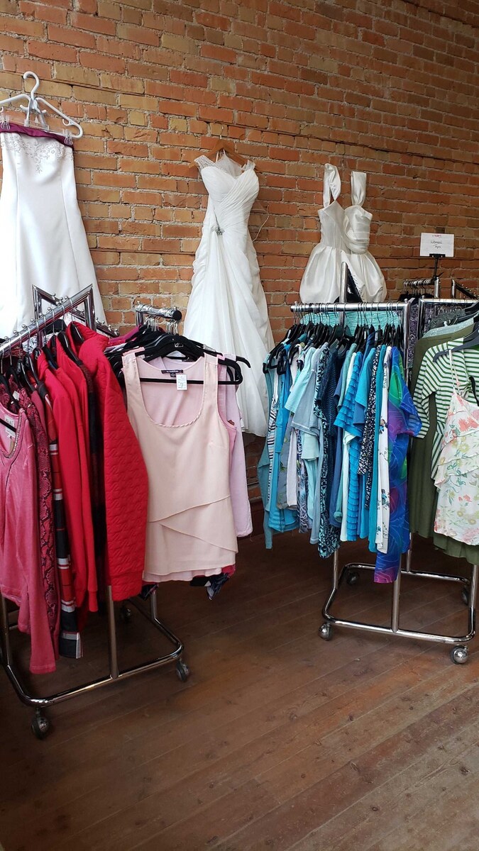 Women's Clothing at Second Chance Moose Jaw